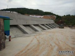 大坝建设期间的临时焓洪